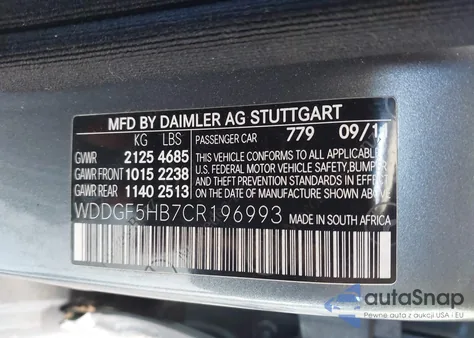 2012 Mercedes-Benz C 350 Sport z USA, uszkodzony, nr VIN WDDGF5HB7CR196993
